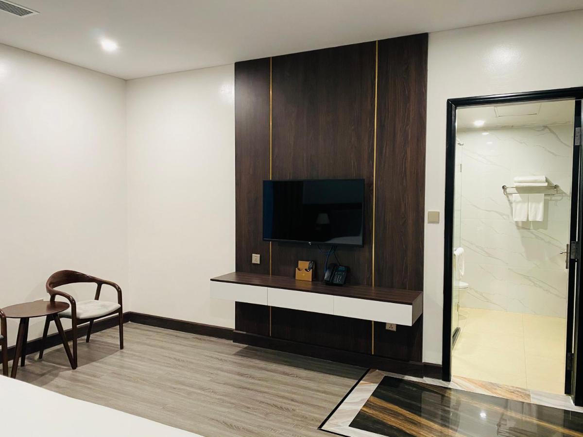 Diamond Hotel Van Don Cam Pha エクステリア 写真